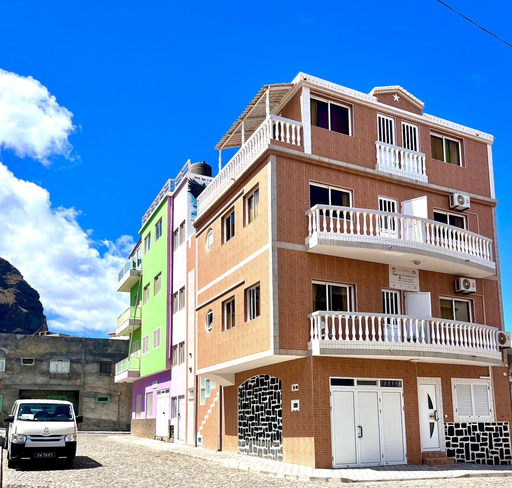 Casa Bb&Djassi Hotel Понта до Сол Екстериор снимка